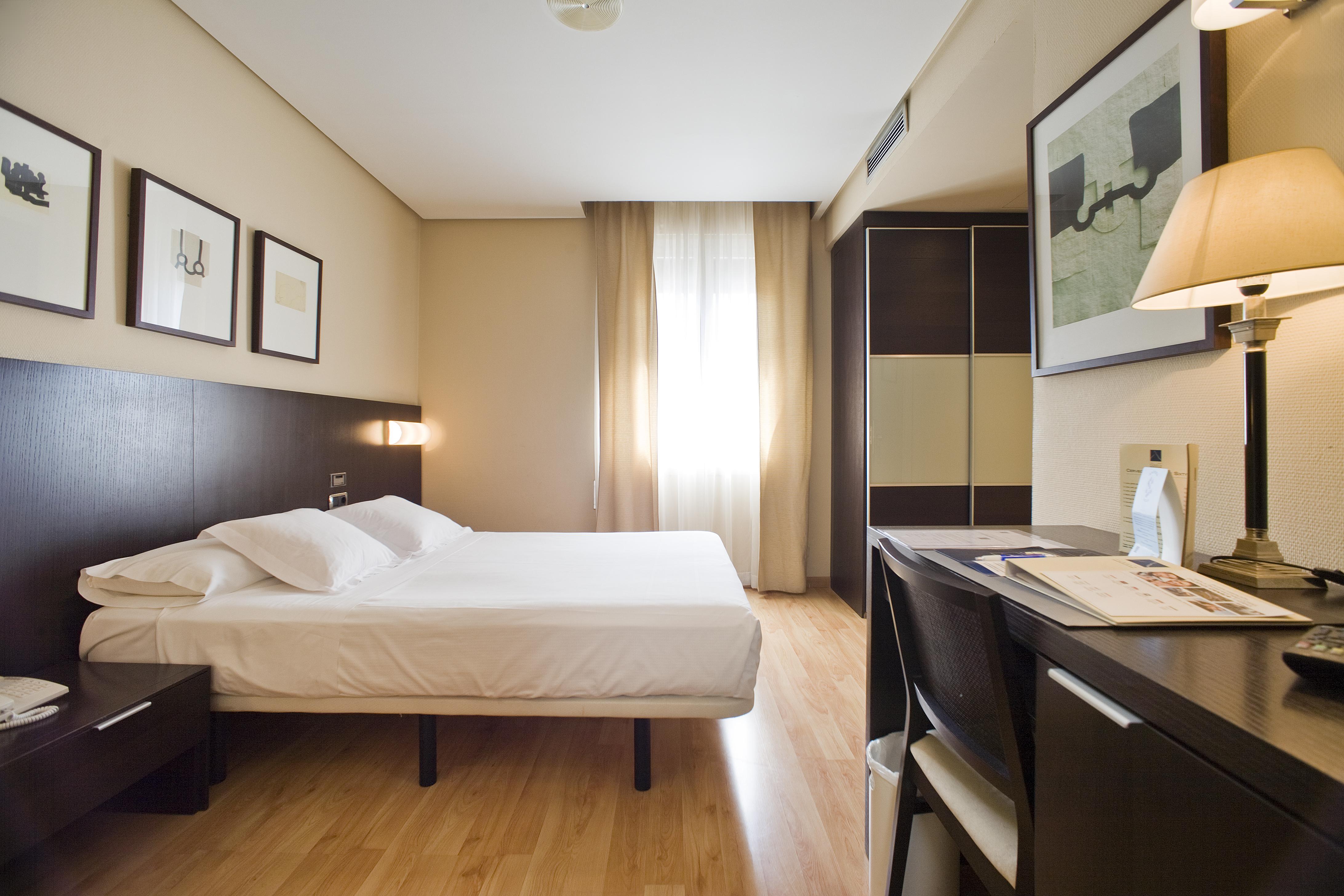 Hotel Sercotel Tudela Bardenas Pokoj fotografie